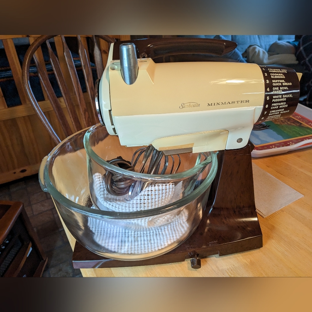 Vintage Sunbeam Vista Mix Master Mixer